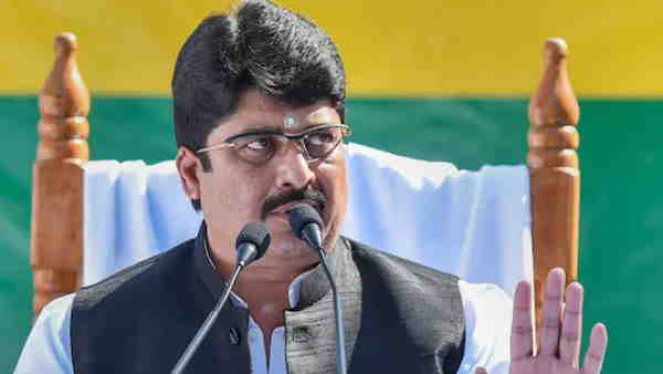 पोटा के तहत मायावती ने राजा भैया को भेजा था जेल