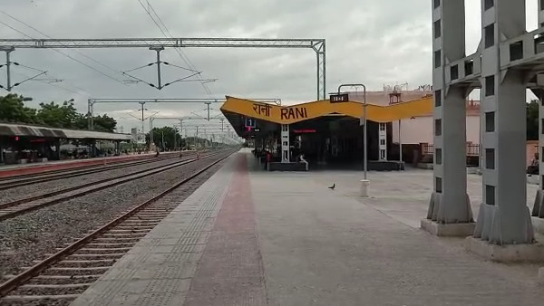 आनलाइन पढ़ाई करते-करते वह फ्री फायर गेम खेलना सीख गया