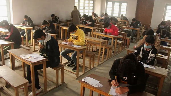 तलाश तेज, लाखों की नकदी बरामद तलाश तेज, लाखों की नकदी बरामद