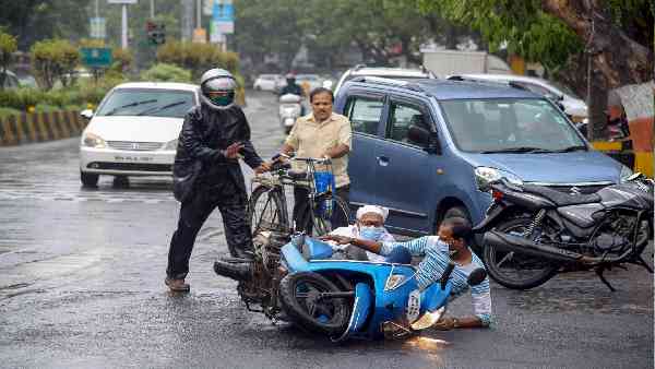 किस वजह से होती हैं सड़क दुर्घटनाएं ?