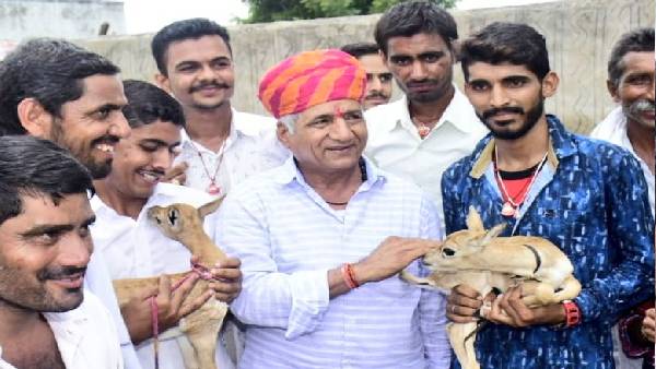 19 घंटे तक लोहा तोड़ने का करते थे काम