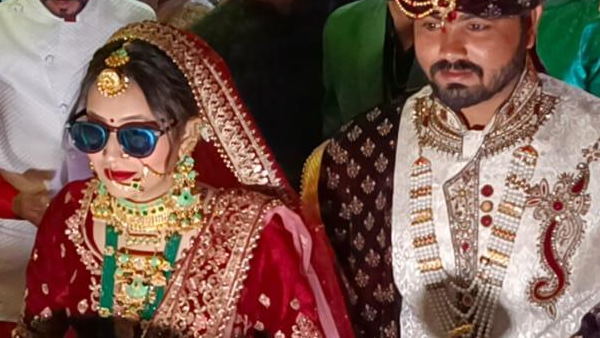 दुल्हन ने कहा- लड़कियां भी लड़कों से कम नही हैं