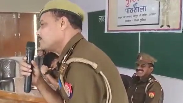 'पुलिस ने पैसे लिए तो काम भी करेंगे'