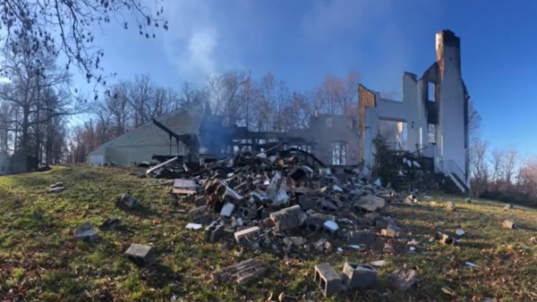 जब मकड़ी के चक्कर में लगी आग जब मकड़ी के चक्कर में लगी आग