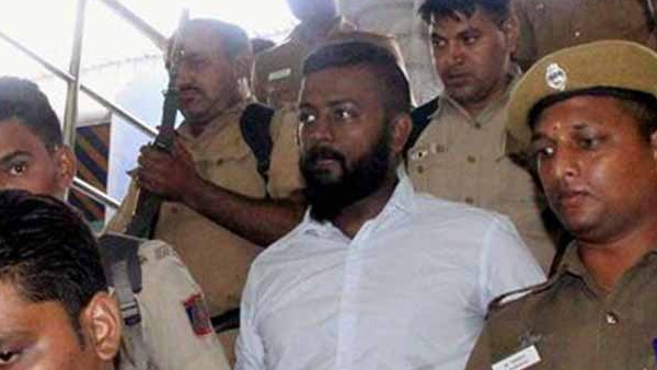 तिहाड़ में सुकेश ने बना रखा था लग्जरी ऑफिस