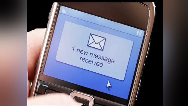 आज जितना आसान नहीं था पहले टेक्स्ट मैसेज करना