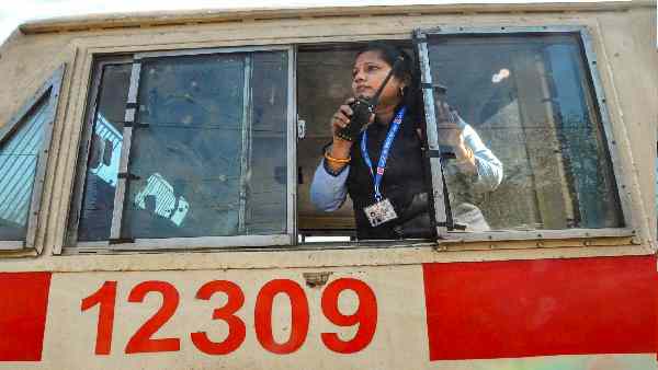 इमरजेंसी टॉकबैक सिस्टम भी लगाए जा रहे हैं