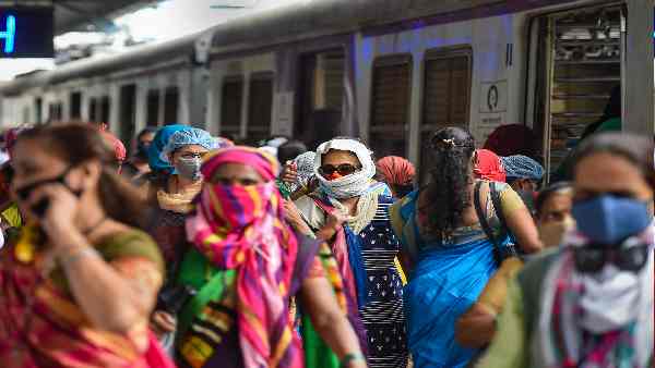 महिलाओं को लोअर बर्थ मिलना हुआ आसान