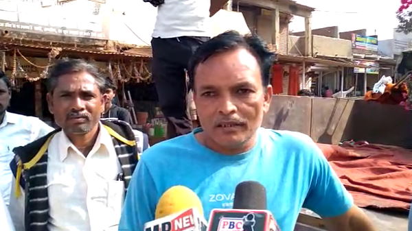 कोई नहीं कर रहा सुनवाई