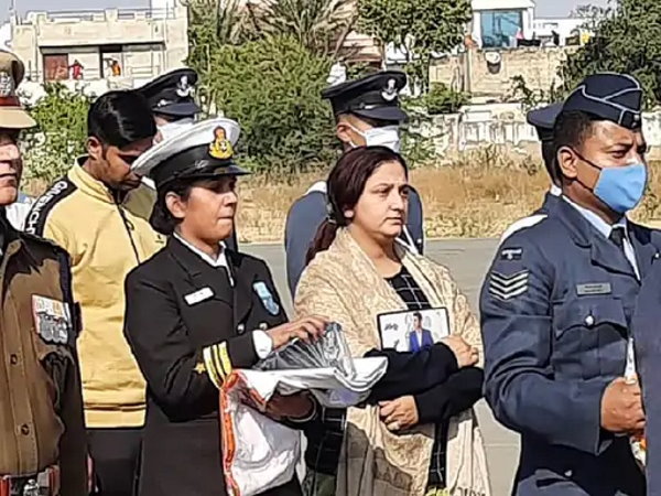 परिवार से तीसरे फौजी परिवार से तीसरे फौजी