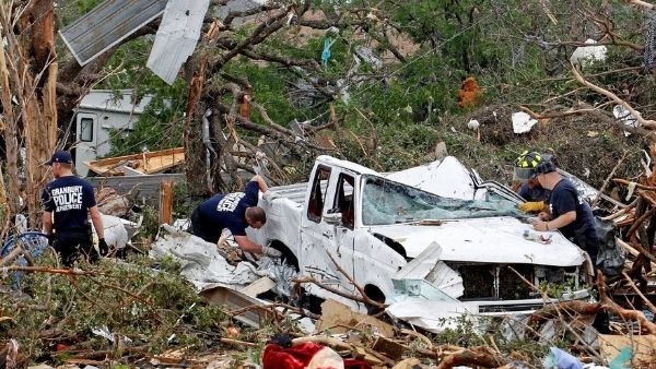 केंटकी में बवंडर से भारी तबाही