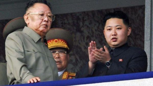 दुकान से खरीददारी की इजाजत नहीं