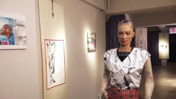 सऊदी का कानूनी नागरिक बना रोबोट