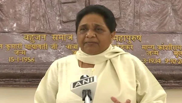 ढलान की ओर बसपा