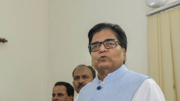 सपा की प्रतिक्रिया में छुपा है इस सवाल का जवाब