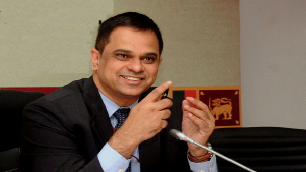  8. वी श्रीनिवास IAS 