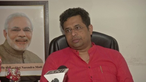 महुआ मोइत्रा प्रगति कर रही हैं, जो ममता बनर्जी को कतई पसंद नहीं