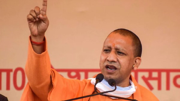 सीएम योगी ने कहा- विरोधी दलों के नेता होम आइसोलेशन में रहें