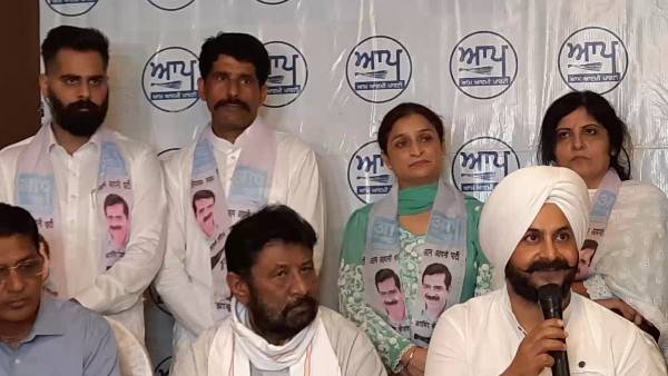 प्रदीप छाबड़ा ने किया BJP पर पलटवार