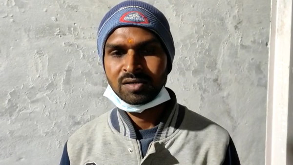 कंबल से आग बुझ गई