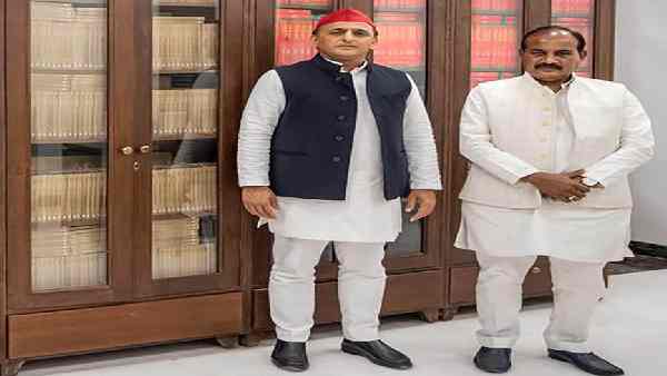 वफादारों की नाराजगी का सता सकता है डर वफादारों की नाराजगी का सता सकता है डर