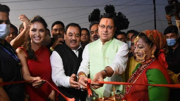 हरक सिंह की पुत्रवधू हैं अनुकृति गुसाईं रावत