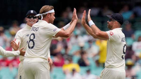 ब्रॉड और एंडरसन ने फिर इंग्लैंड को बचा लिया-