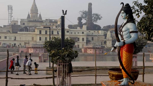 अयोध्या से 176 किमी की दूरी पर हिली धरती