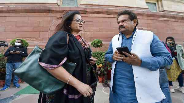 मुलायम की सुरक्षा अधिकारी रह चुके हैं बघेल