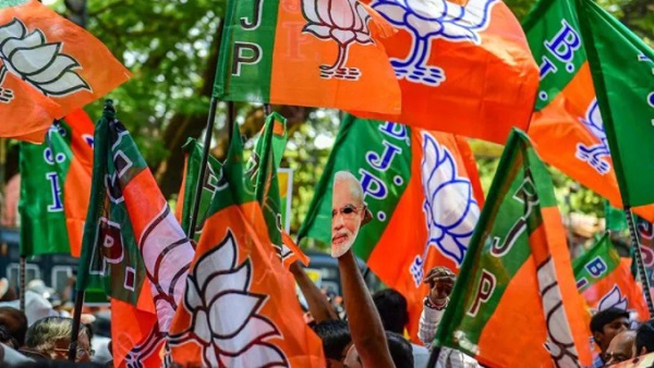 बीजेपी ने कहा- मुस्लिम शख्स प्रदेश अध्यक्ष को दे रहा था गाली 