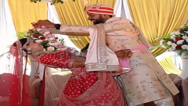 क्या है इस वीडियो में? क्या है इस वीडियो में?