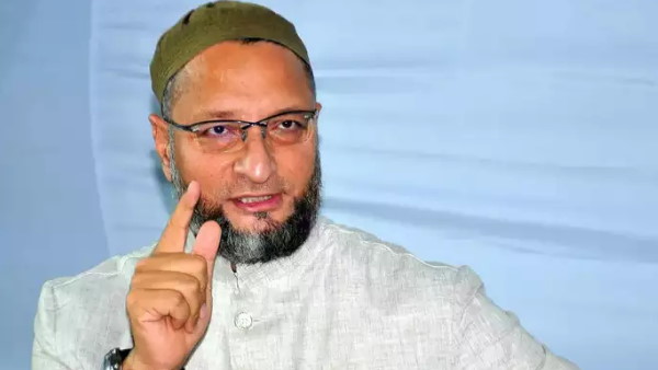 ओवैसी और प्रियंका चतुर्वेदी ने उठाया मुद्दा ओवैसी और प्रियंका चतुर्वेदी ने उठाया मुद्दा