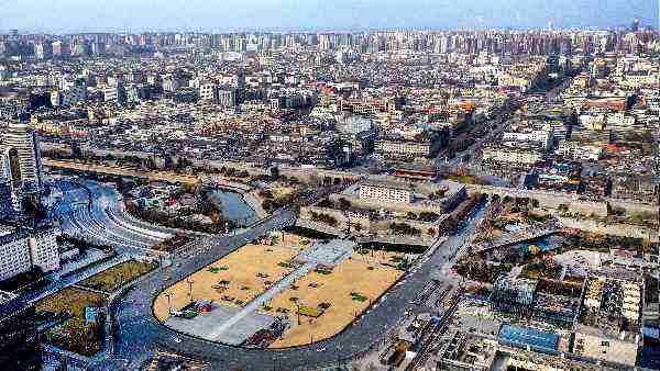 दो अस्पतालों पर गिरी गाज 