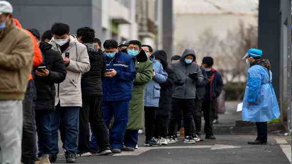 ड्यूटी में लापरवाही का आरोप