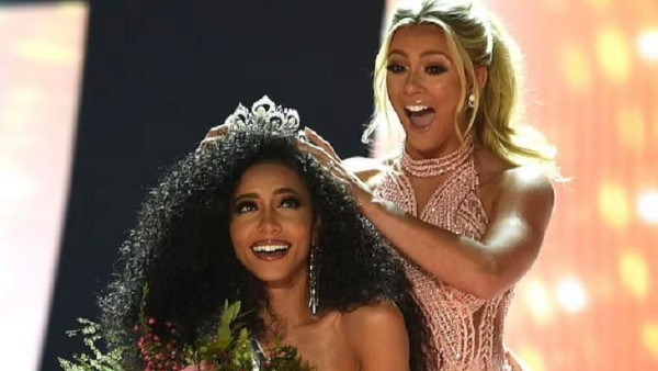 2019 में जीता मिस यूएसए का खिताब