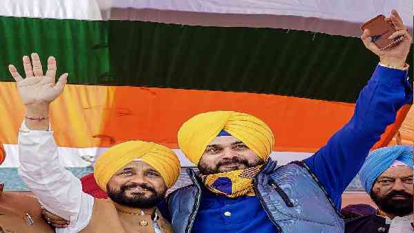 मुख्यमंत्री चन्नी पर भी लग रहे हैं आरोप