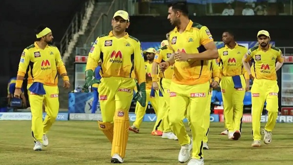 इन खिलाड़ियों किया है रिटेन