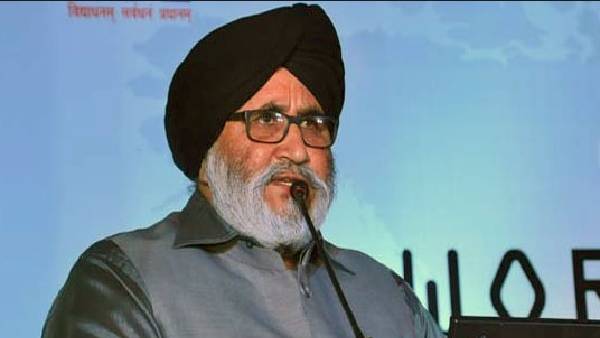 'डिजिटल तौर पर सभी से जुड़ना मुमकिन नहीं'