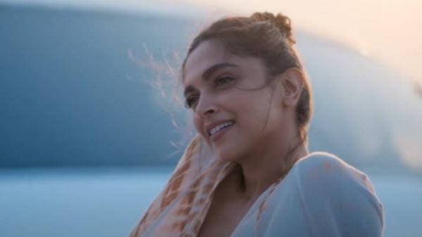 ट्रेलर में दिखी दीपिका-सिद्धांत की इंटिमेसी ट्रेलर में दिखी दीपिका-सिद्धांत की इंटिमेसी