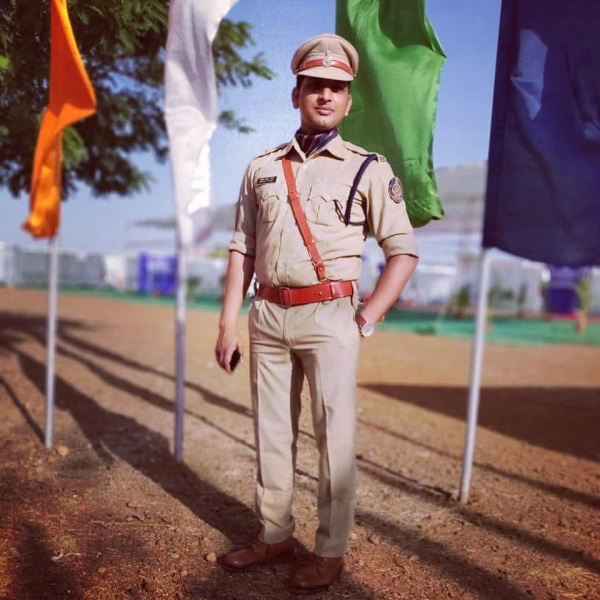 संतोषी ने बताई पूरी कहानी