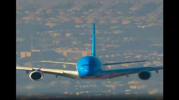 एमिरेट्स ने शेयर किया है ये वीडियो