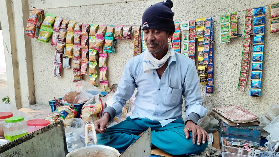 महामारी के दौरान करोड़ों लोग अत्यंत गरीबी में चले गए