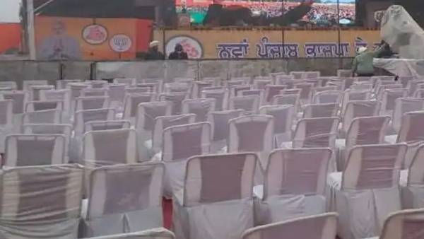 रैली रद्द होने की वजह खाली कुर्सियां थीं- सुरजेवाला