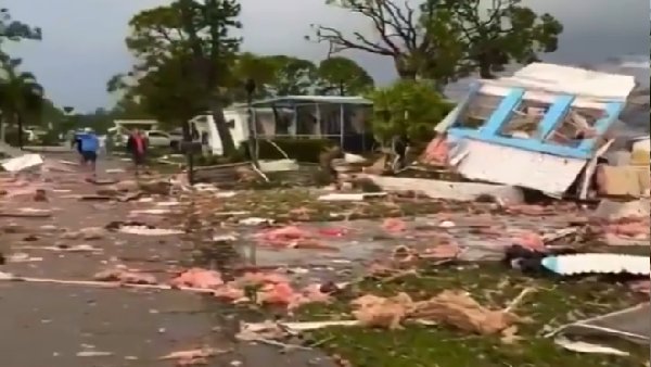 बिजली आपूर्ति पूरी तरह से बाधित 