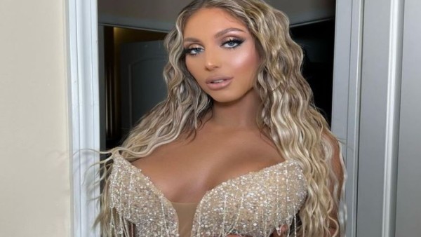 अब तक दो एडल्ट फिल्मों में काम कर चुकी हैं गनर