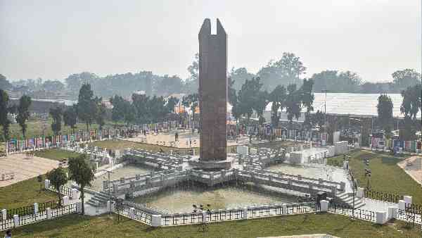 जब गोरखपुर की मणिराम सीट से तत्कालीन मुख्यमंत्री हार गए चुनाव