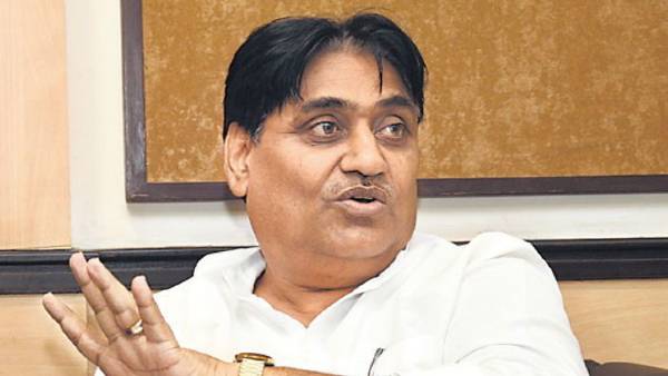 'रैली में भीड़ नहीं जुटी इसलिए किया ड्रामा' 'रैली में भीड़ नहीं जुटी इसलिए किया ड्रामा'