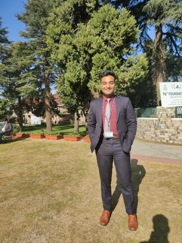 12 साल की उम्र में बेची चाय