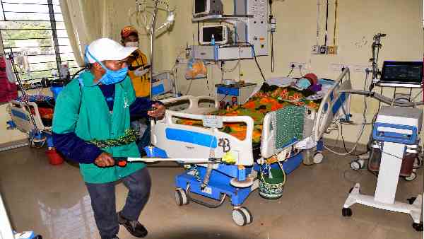 दुनिया भर में 31,86,48,834 लोग हुए संक्रमित