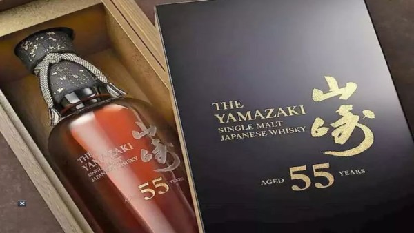 इस्तांबुल हवाई अड्डे पर 4 करोड़ में बिकी दुर्लभ व्हिस्की